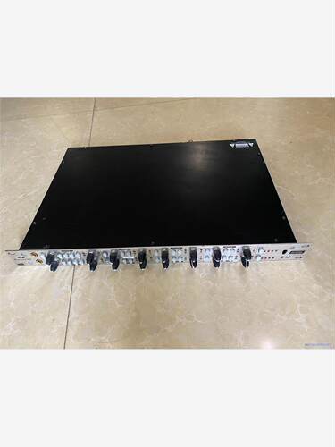 Focusrite octopre八通道白金话放，电源按键损议价商品