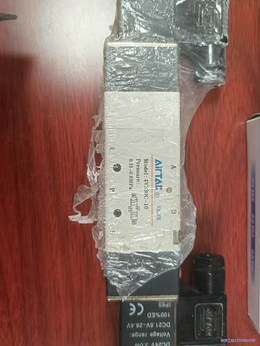 AirTAC亚德客4V330C-10 DC24V五口三位电磁议价商品
