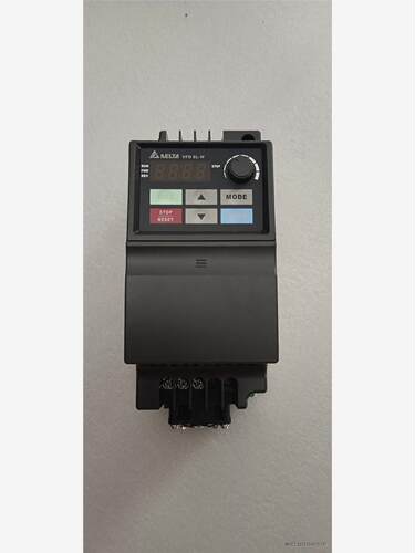 台达变频器，型号：VFD015EL43W，全新未使用，无包装