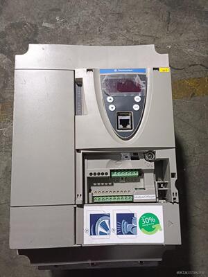 ATV61HD11N4Z 施耐德变频器 实物图片 标签边上有