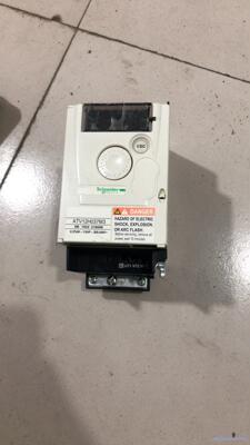 施耐德变频器 ATV12H037M3，0.37千瓦，220伏议价商品