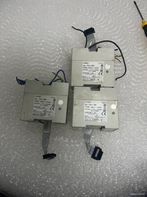 FX3U-4DA二手拆机三菱模块实物图拍摄功能包好，标价单价议价商品