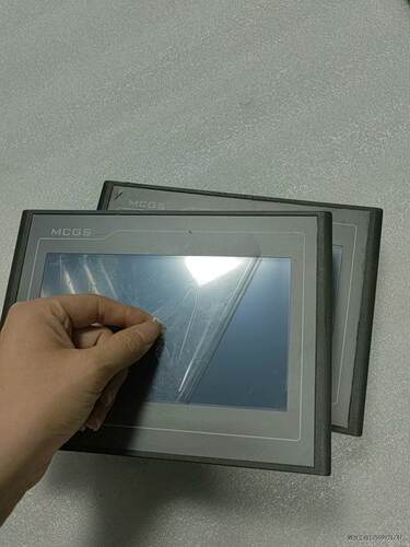 昆仑通态 嵌入式一体化触摸屏TPC7022EI  二手拆机，