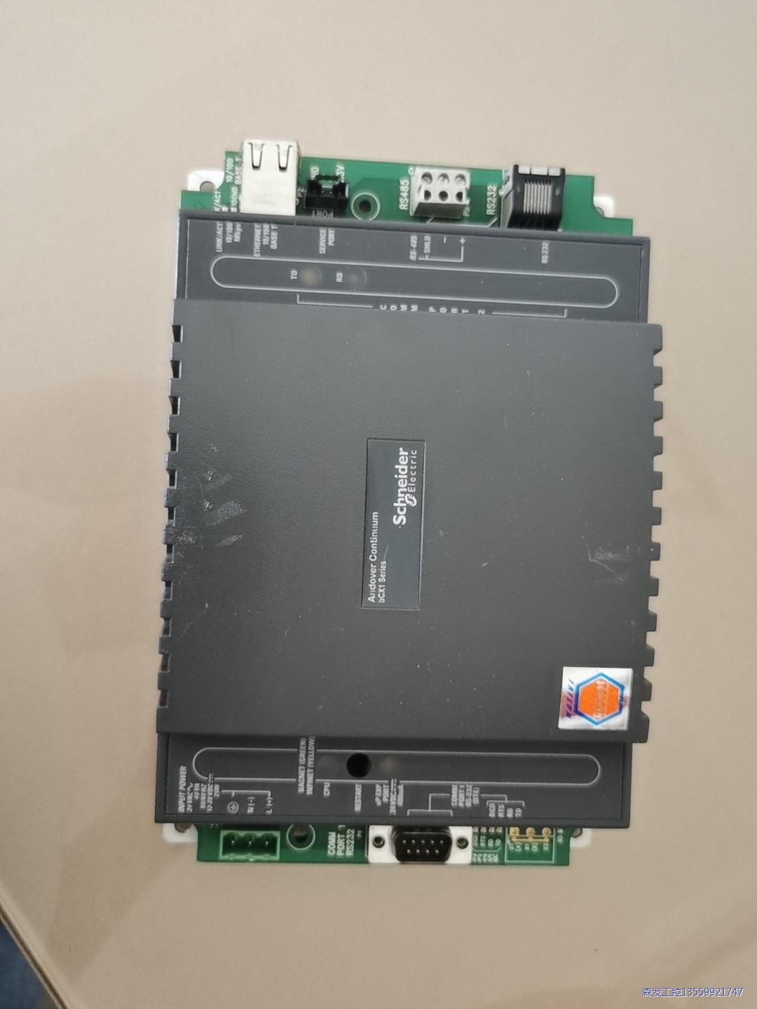 施耐德BCX1-VR-32-X1网络路由器，需要联系。单价4议价商品