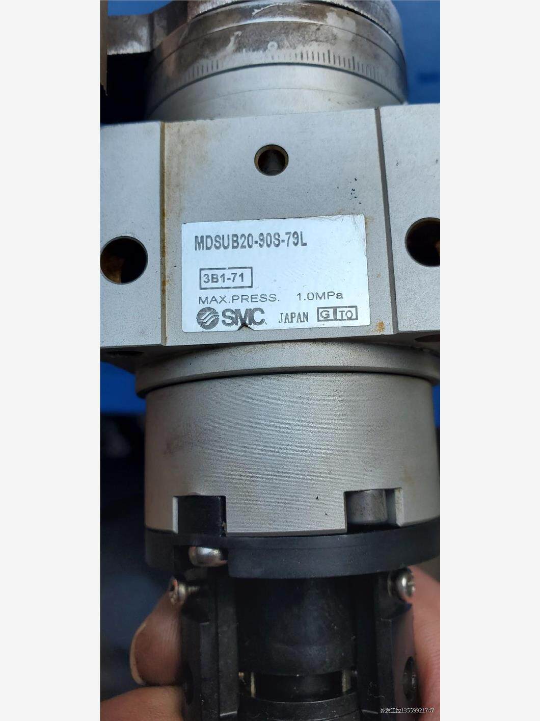 MDSUB20-90S-79L旋转气缸。共计:1个