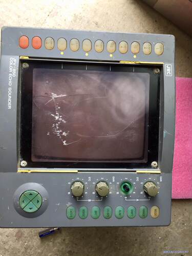 JRC鱼探 JFV-850船用显示器 成色一般 里面线路板成议价商品