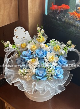 2026新款积木花束抱抱桶永生玫瑰花拼装摆件系列女孩  情人节礼物