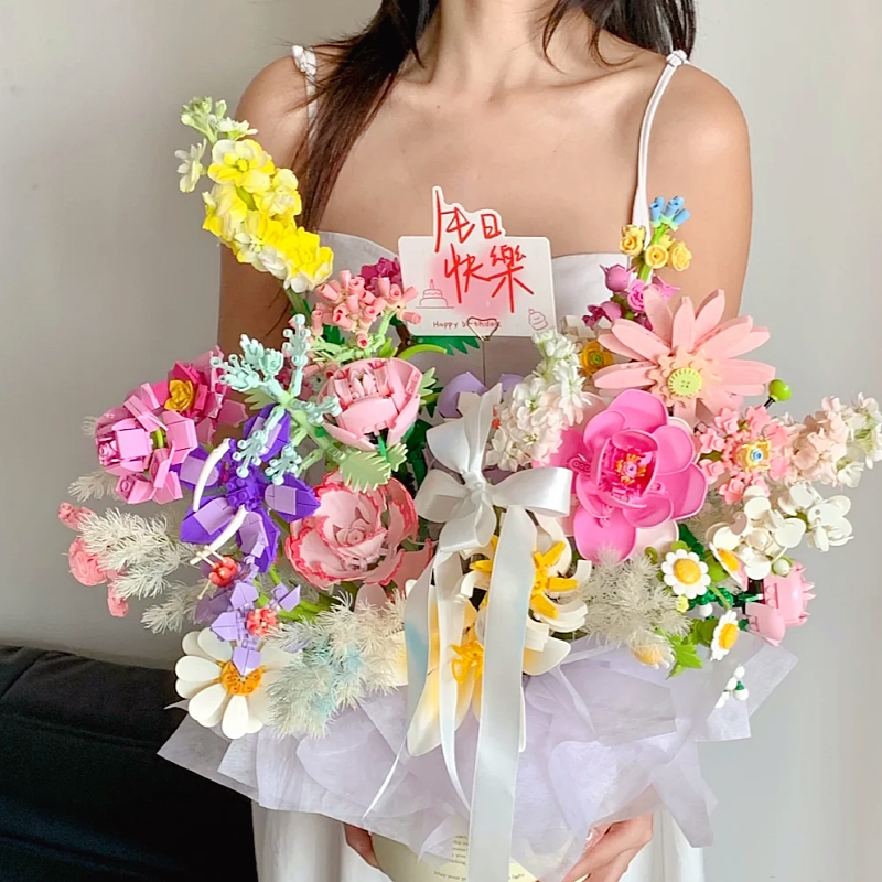 hello积木花束kitty抱抱桶永生玫瑰花拼装花束摆件系女情人节礼物