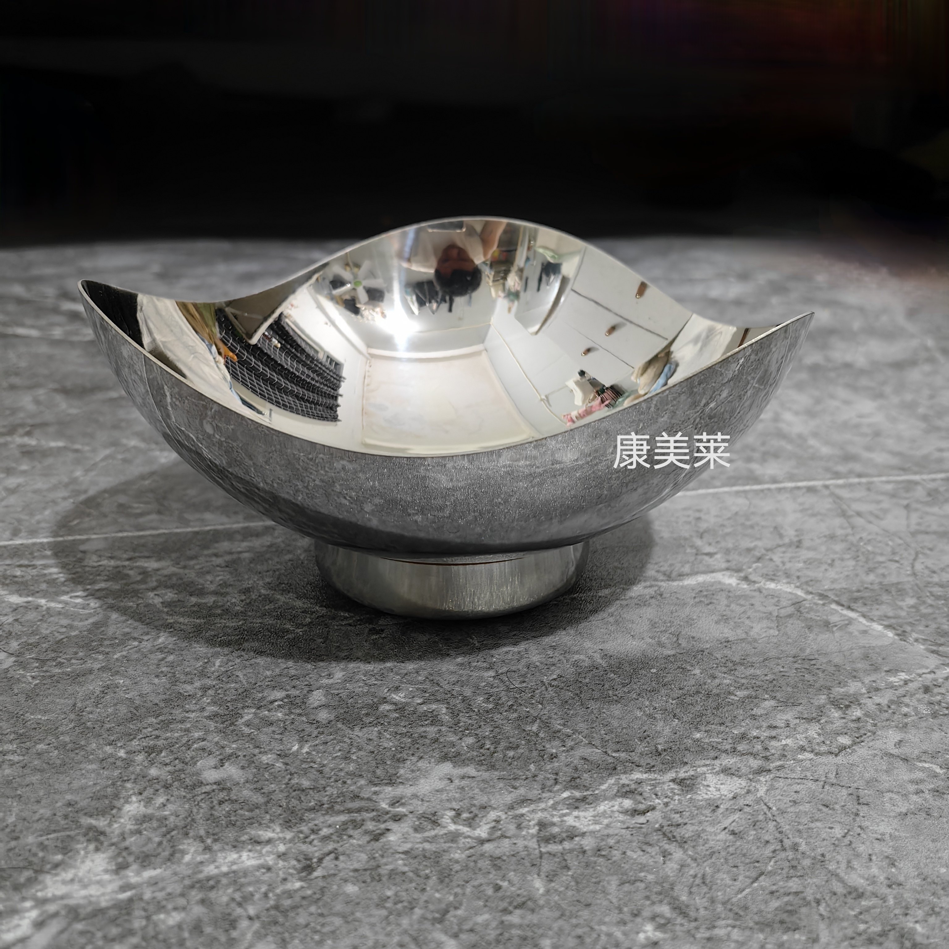 跨境新款不锈钢KTV摆台用品酒吧清吧水果盘果盘小吃碟零食碗带底
