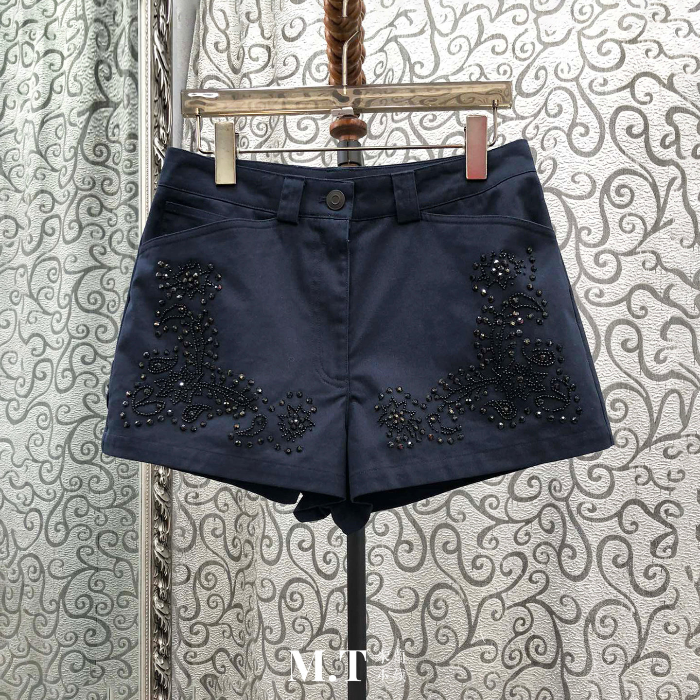 米兰小镇南油版本时尚重工钉珠腰果花藏青色超短靴裤纯色短裤A19,女装/女士精品,休闲裤,淘宝优惠券,粉丝福利购,淘宝优惠卷