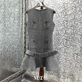 米兰小镇南油高版 本灰色人字纹四袋荷叶下摆腰系带无袖 背心裙K20