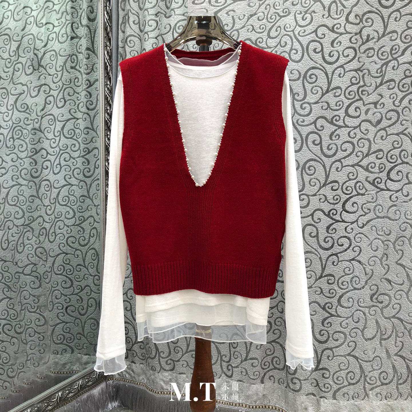 米兰小镇南油高版本时尚撞色多层叠穿假两件拼接深V套头针织衫A4,女装/女士精品,毛针织衫,淘宝优惠券,粉丝福利购,淘宝优惠卷