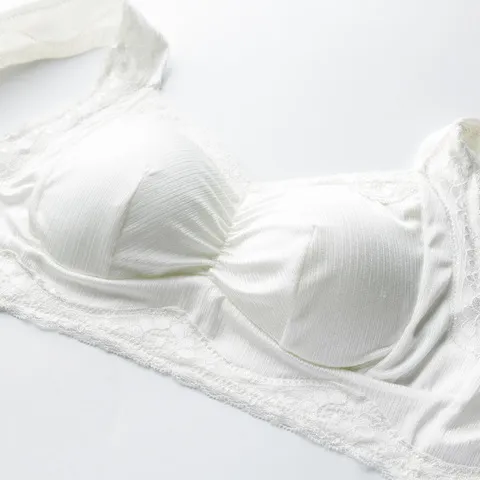 一件拉丝文胸大码运动收副乳聚拢无钢圈胸罩睡眠全罩杯内衣