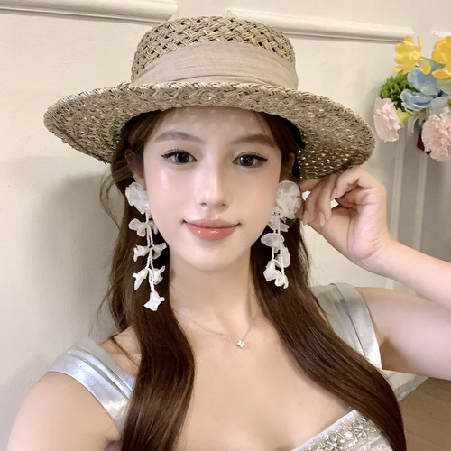 海岛画报超仙白色铃兰花耳环