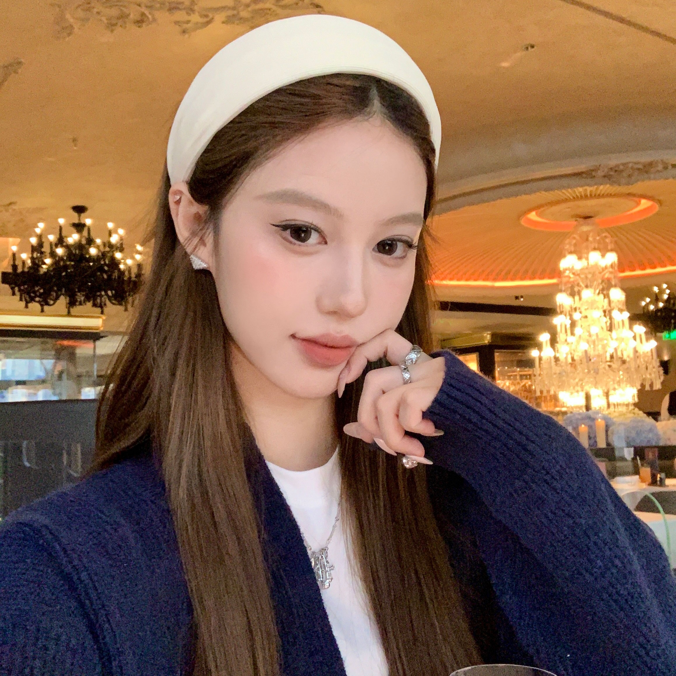 不栀秋意白色加厚褶皱宽边发箍