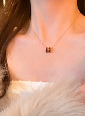 精致主义~红色H字母项链毛衣链