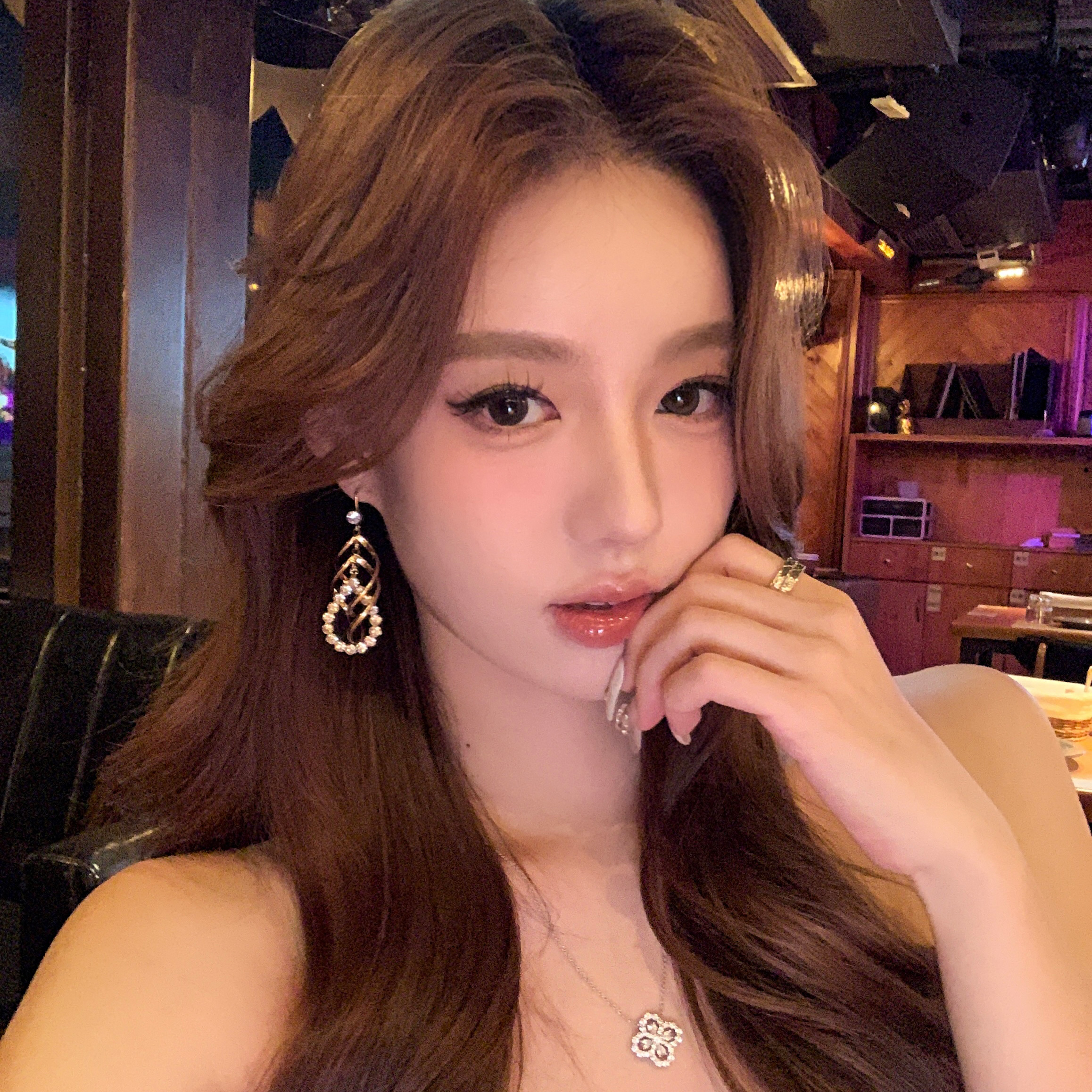 伯拉德千金菱形闪钻圈圈耳环