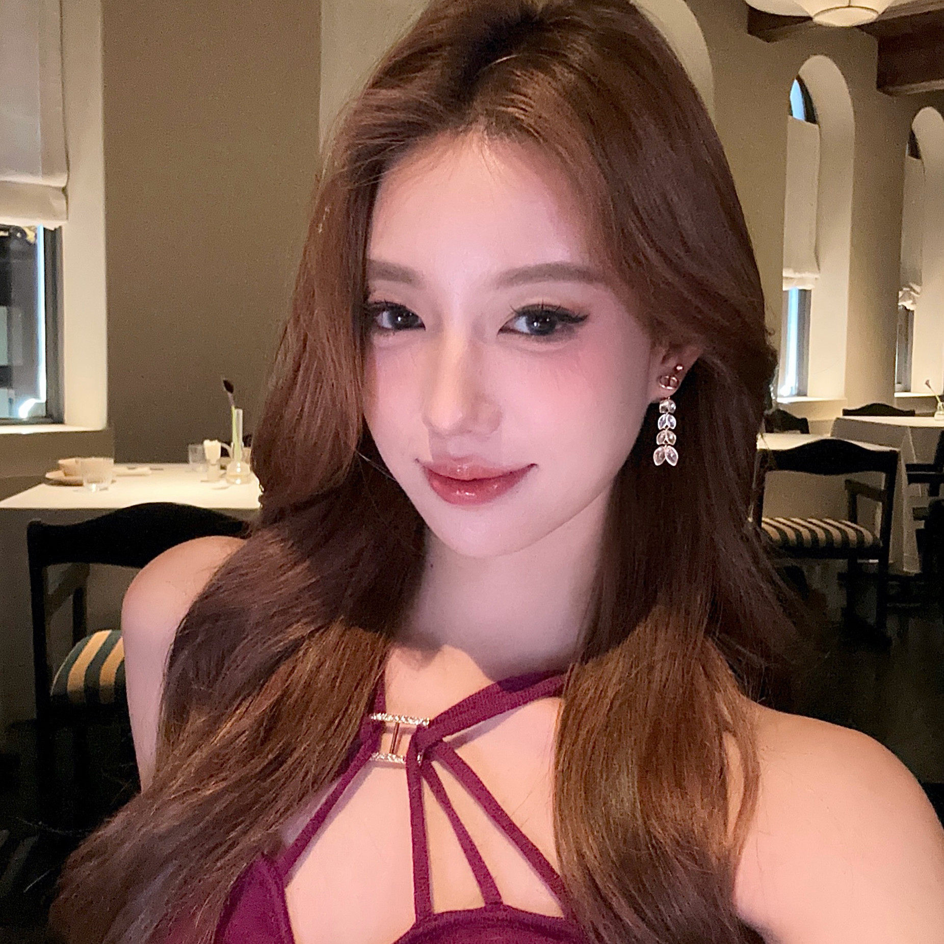 【蜜桃茶】奥奈千金 cd字母后挂式闪锆金色叶子流苏耳环气质耳饰,饰品/流行首饰/时尚饰品新,耳环,淘宝优惠券,粉丝福利购,淘宝优惠卷