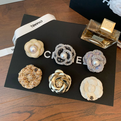 珍妮小香气质小香风山茶花胸针