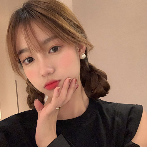 Jennie同款珍珠耳钉时尚通勤百搭