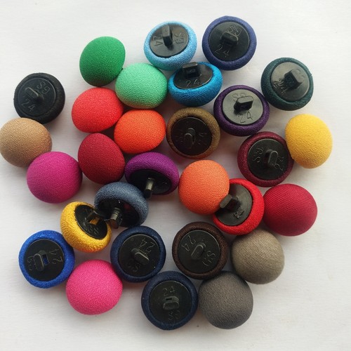 包布纽扣圆形装饰蘑菇雪纺黑底