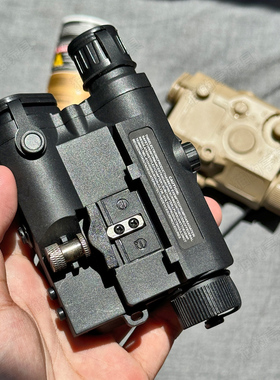 软弹玩具枪配件司马天弓绿镭射红外线激光爆闪SLR手电arp9战术盒