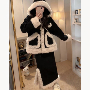 【冰岛暖阳】冬季新款毛绒绒设计感小众显瘦黑色连帽加厚外套半裙