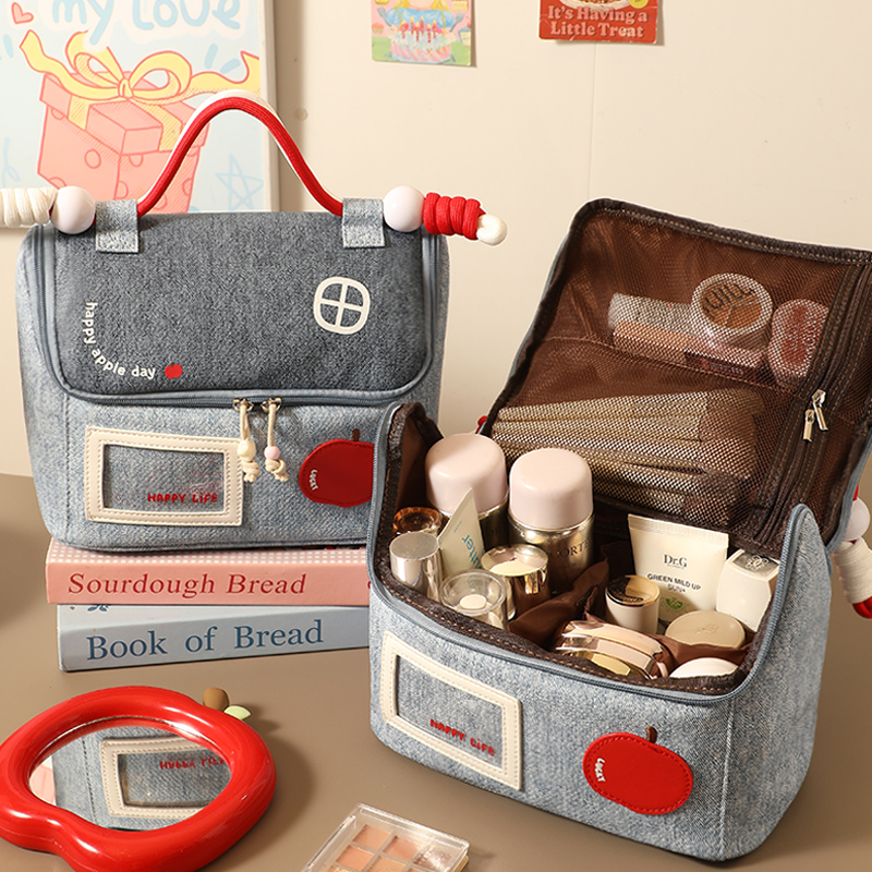 默默爱大容量化妆包出门便携包