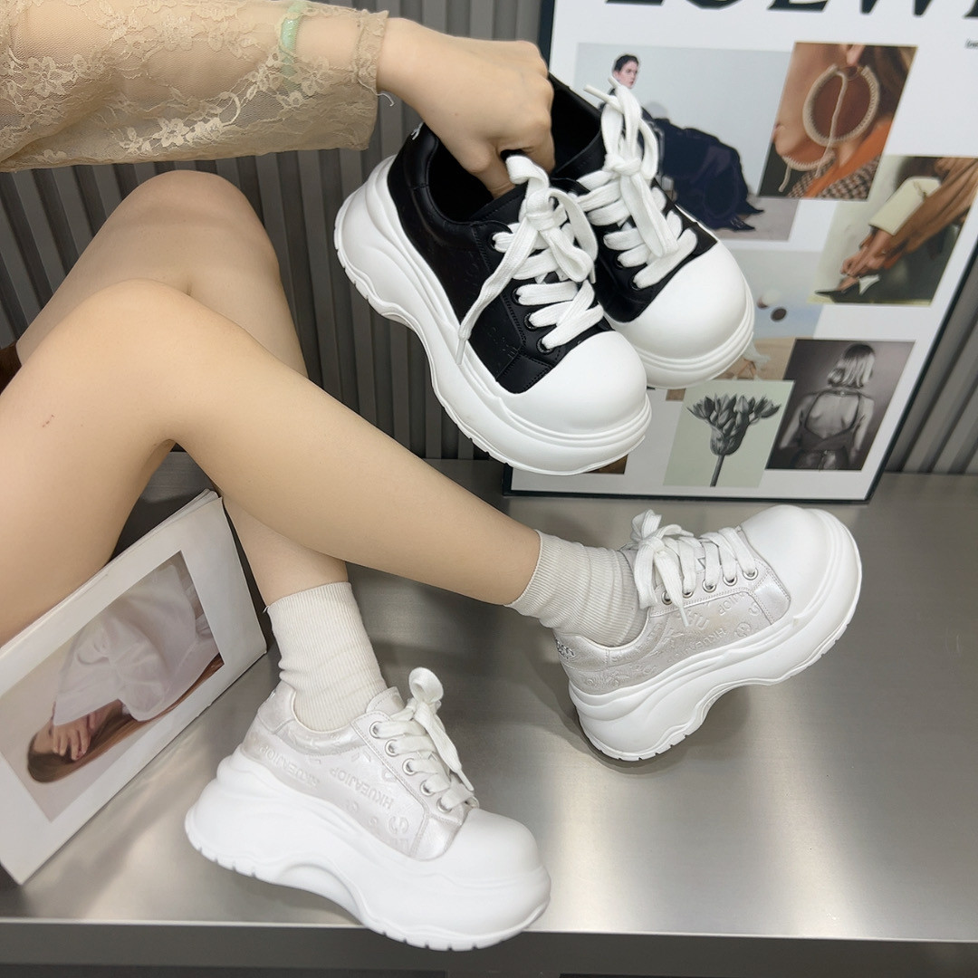 2026年早春新款厚底增高秋冬百搭系带休闲小白鞋女配阔腿裤打底裤