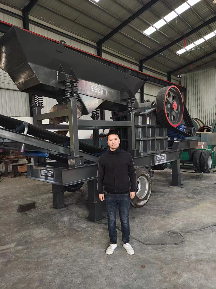 鄂破颚式破碎机小型移动柴油版打石子花岗岩鹅卵石青石框架一体机
