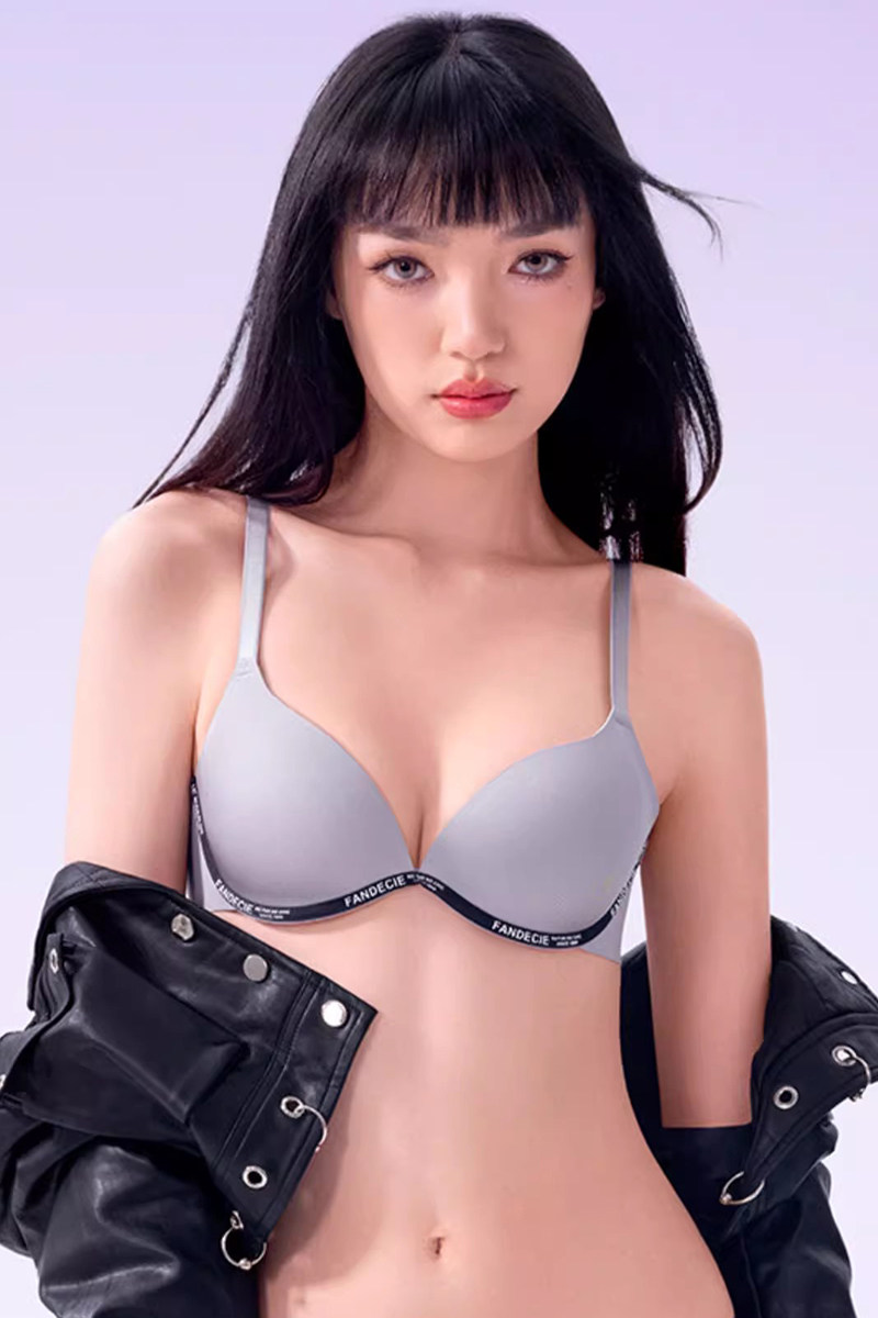 芬狄诗软支撑内衣小胸不空杯微聚拢舒适简约无痕文胸FBW0466光面