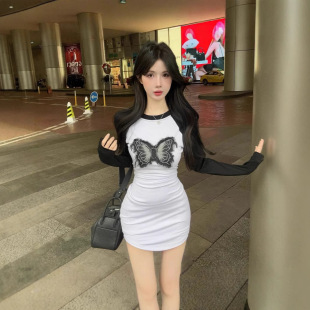 网红女设计感气质纯欲时尚 辣妹 褶皱蝴蝶贴布拼接撞色包臀紧身长袖