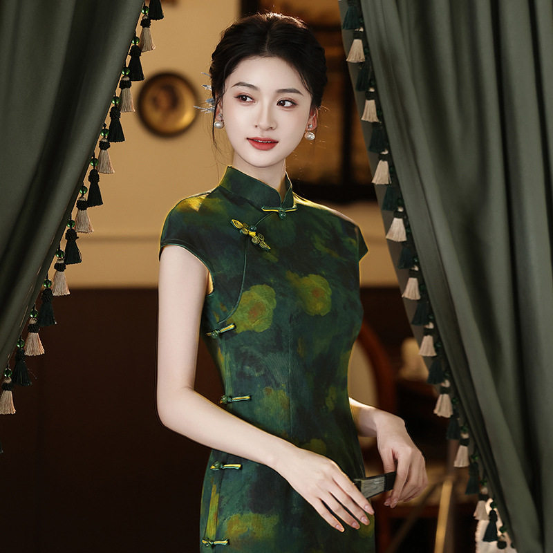 2026春夏季新款日常长款无袖时尚改良港风旗袍年轻绿色送考旗袍裙