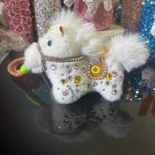 新款马年马上发财镶钻独角兽挂件高级感挂件