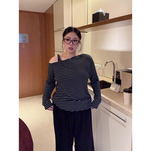 VOGANA戛纳家大码女装慵懒辣妹时髦度上衣性感斜肩不规则合身t恤