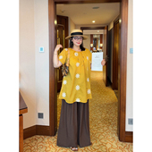 波嬉度假风重工刺绣花宽松显瘦娃娃衫 VOGANA戛纳家大码 女装 上衣夏