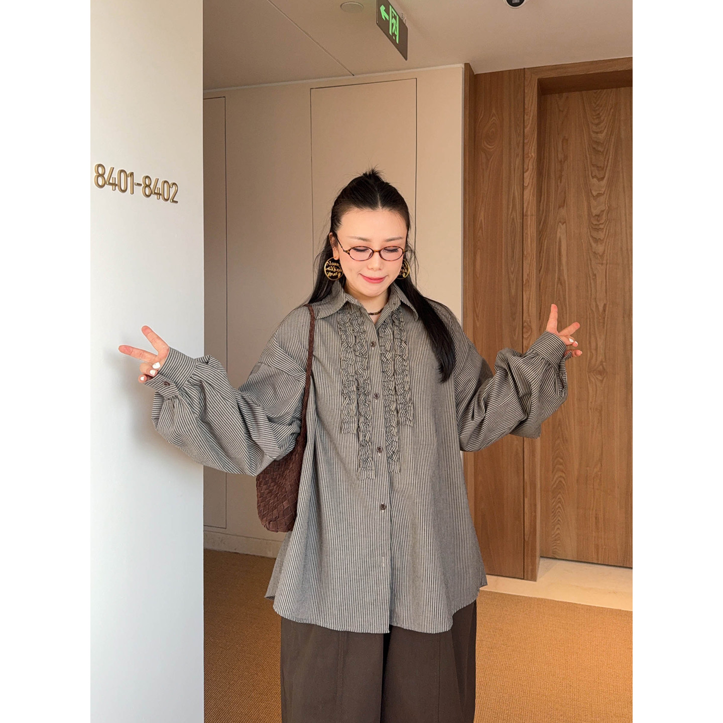 VOGANA戛纳家大码女装胖mm韩甜美木耳衬衫2026秋宽松显瘦条纹上衣