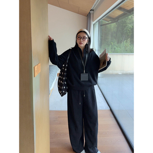 VOGANA戛纳家大码女装时髦都市运动休闲风宽松套头卫衣弯刀裤套装