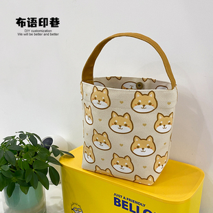 卡通秋田柴犬狗狗横向手提遛弯水桶小布袋手腕收纳环保包包亲子款