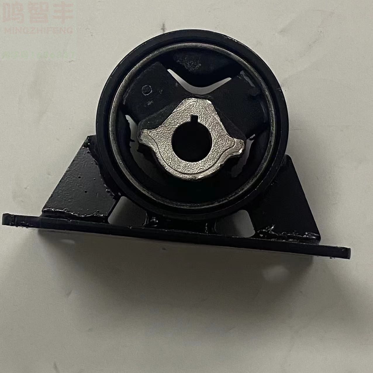 金龙凯歌金杯大海狮变速箱机脚胶图片