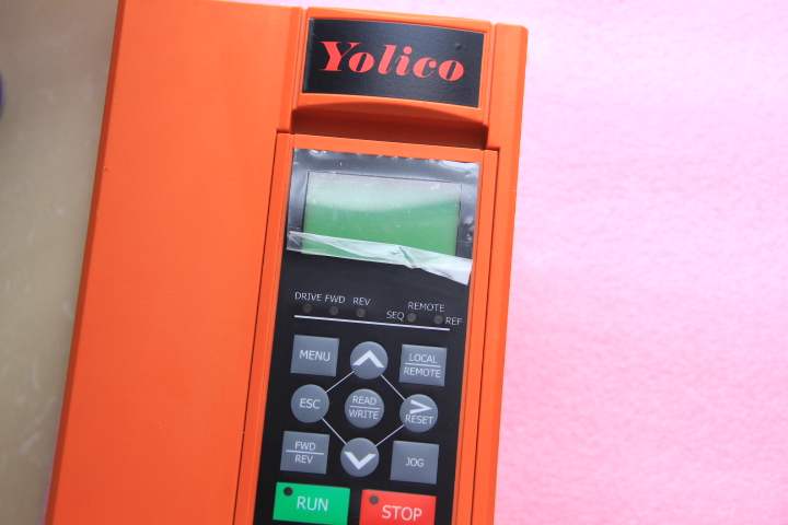 优利康YOLICO变频器YD51P5-T4全新无包装3.7KVA