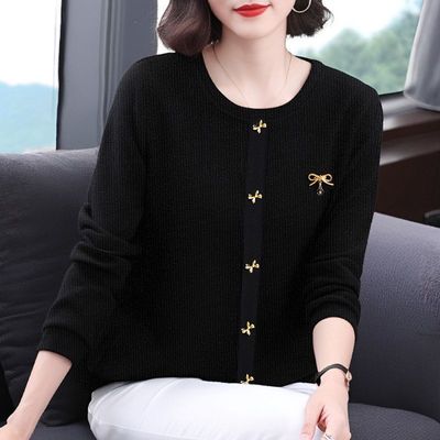 长袖t恤女装2025秋冬季新款中年妈妈洋气休闲上衣大码黑色打底衫