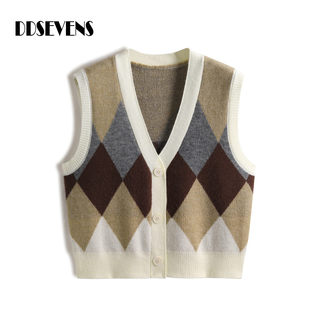 复古菱格马甲女秋冬新款 内搭上衣 单排扣V领外穿背心马夹学生无袖