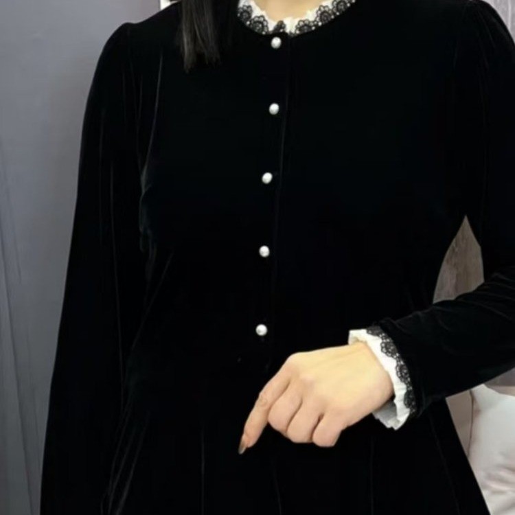 女士大码衬衫春秋季2025新款大码时尚洋气气质黑色高端丝绒上衣女
