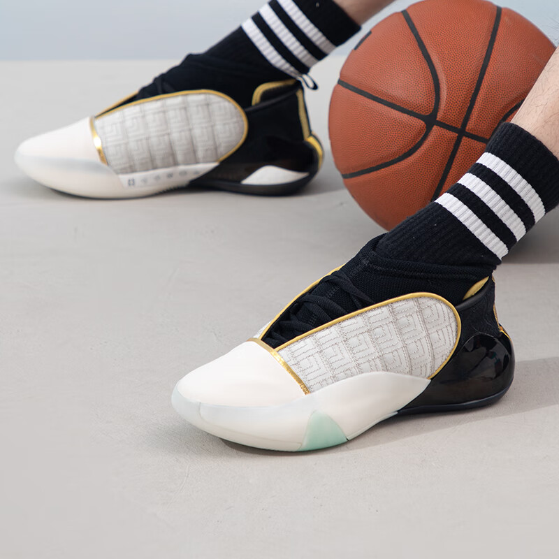 阿迪达斯龙年新年款哈登7篮球鞋男鞋冬缓震实战球鞋ih7516 ih7517