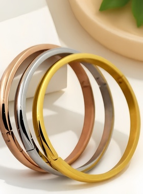 素圈手镯18K金简约光面钛钢手环