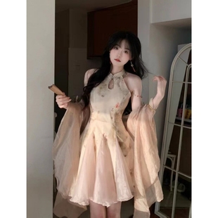 新中式轻国风改良旗袍挂脖连衣裙女夏季高级感气质收腰小个子短裙