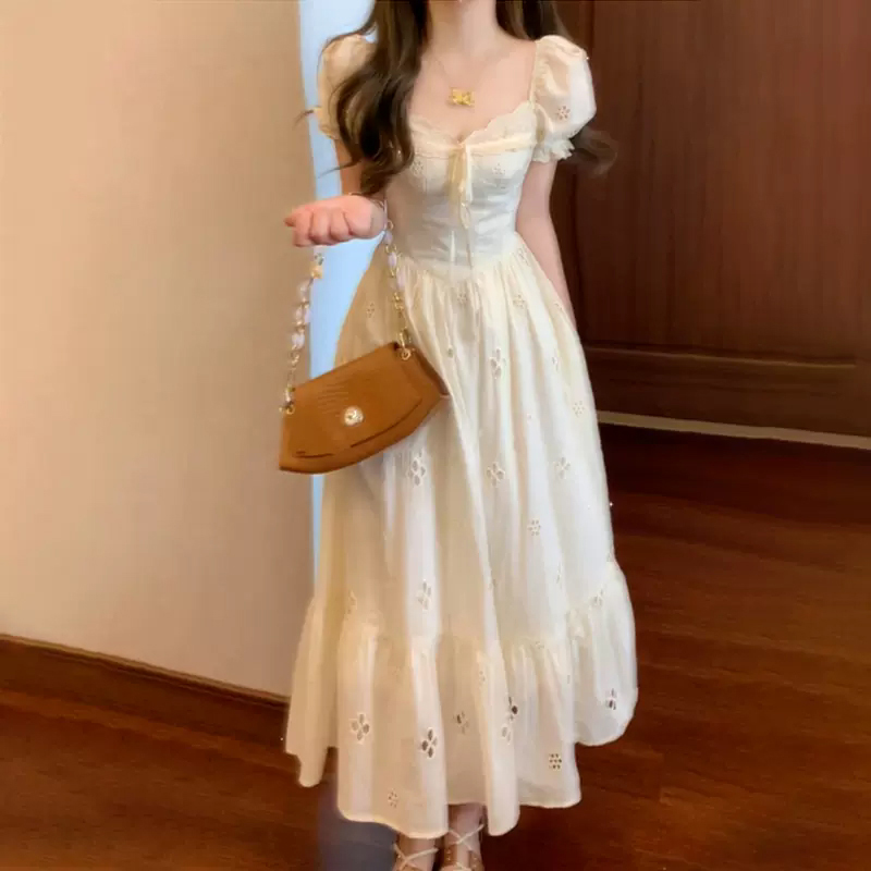 法式浪漫温柔风茶歇长裙女夏季仙气甜美初恋气质方领泡泡袖连衣裙