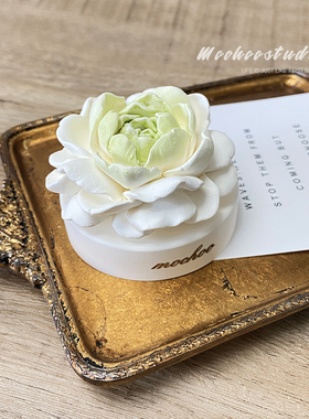 汽车香水摆件牡丹茉莉车载小清新中控台装饰品高档女士汽车香薰