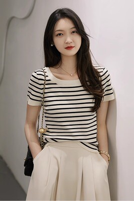 美式复古撞色条纹方领显瘦T恤